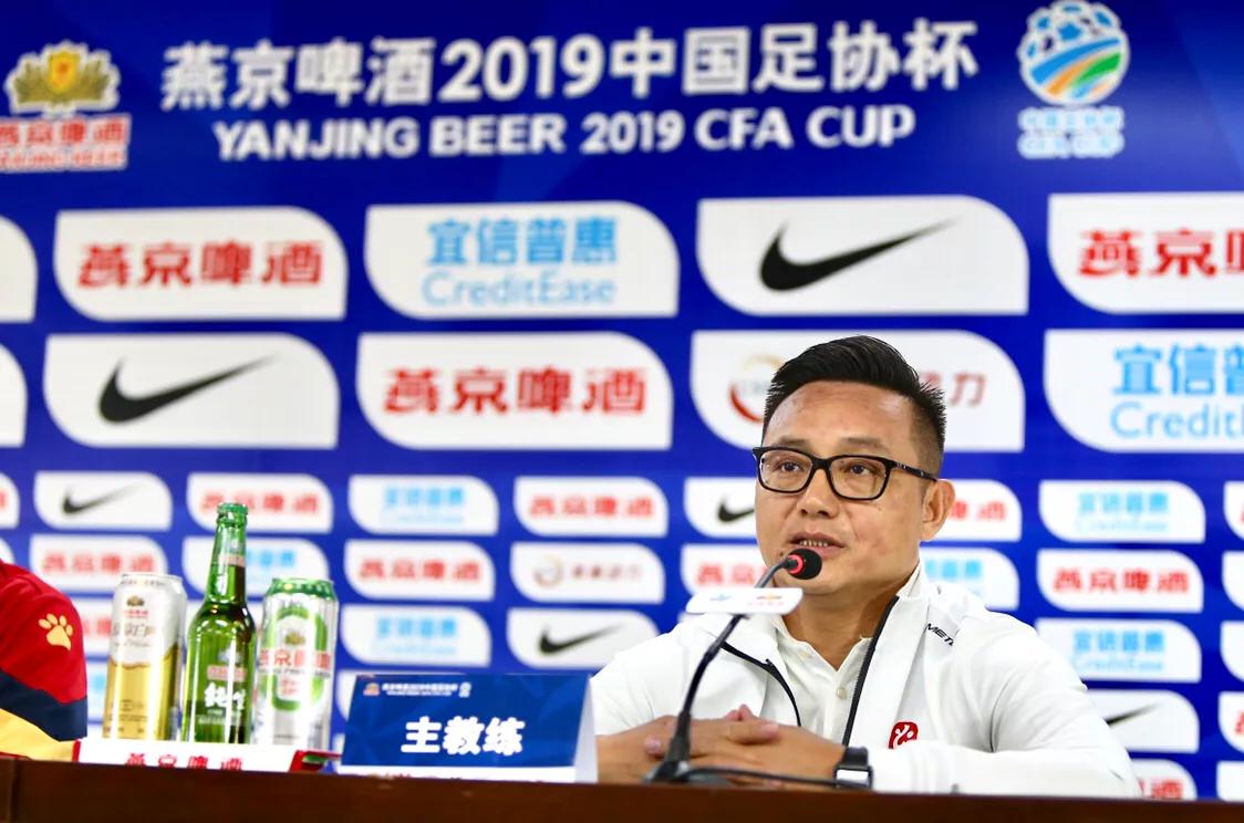 淄博蹴鞠队主教练侯志强,淄博蹴鞠足球队主教练侯志强