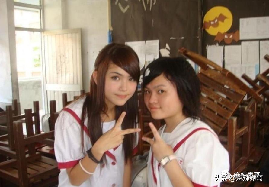 昆凌碰瓷侯佩岑后最新大片,昆凌碰瓷的心理