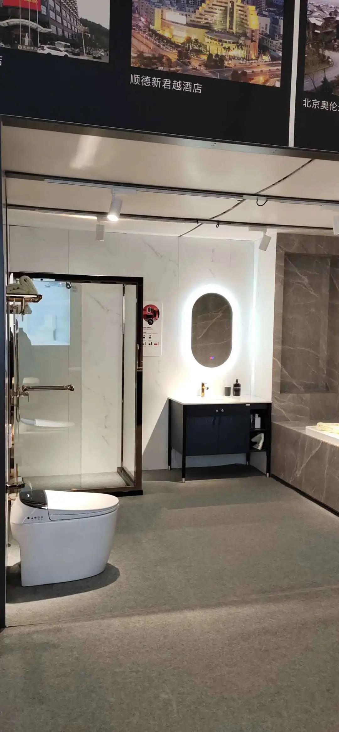 华艺卫浴以全新升级的品牌形象，惊艳亮相深圳国际家具展