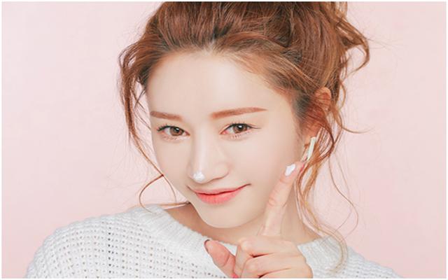 明明18岁，却像个大妈，全是因为满脸痘痘？别怕，痘痘肌救星来了