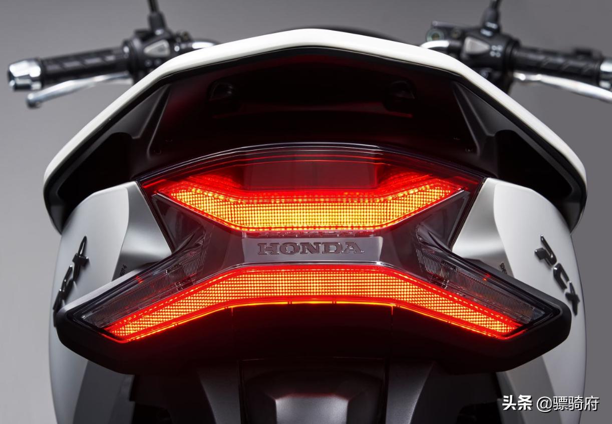 五羊本田PCX150，比亚乔medley150，DRG158三款高端踏板车横评