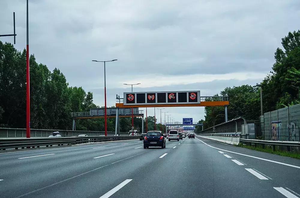 被贴上“蓝色的多瑙河”的标签，这座治愈系的城市，究竟如何？