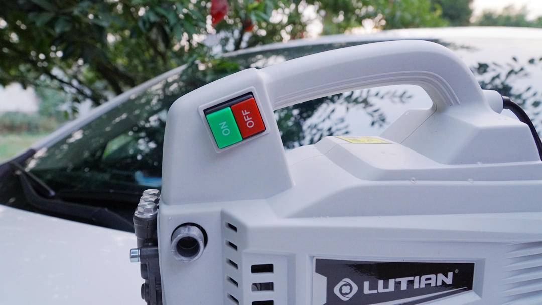 洗车机洗车省钱,四百不到的洗车机