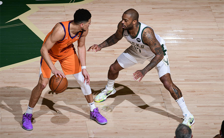 2:0雄鹿夺赛点,雄鹿2:0猛龙