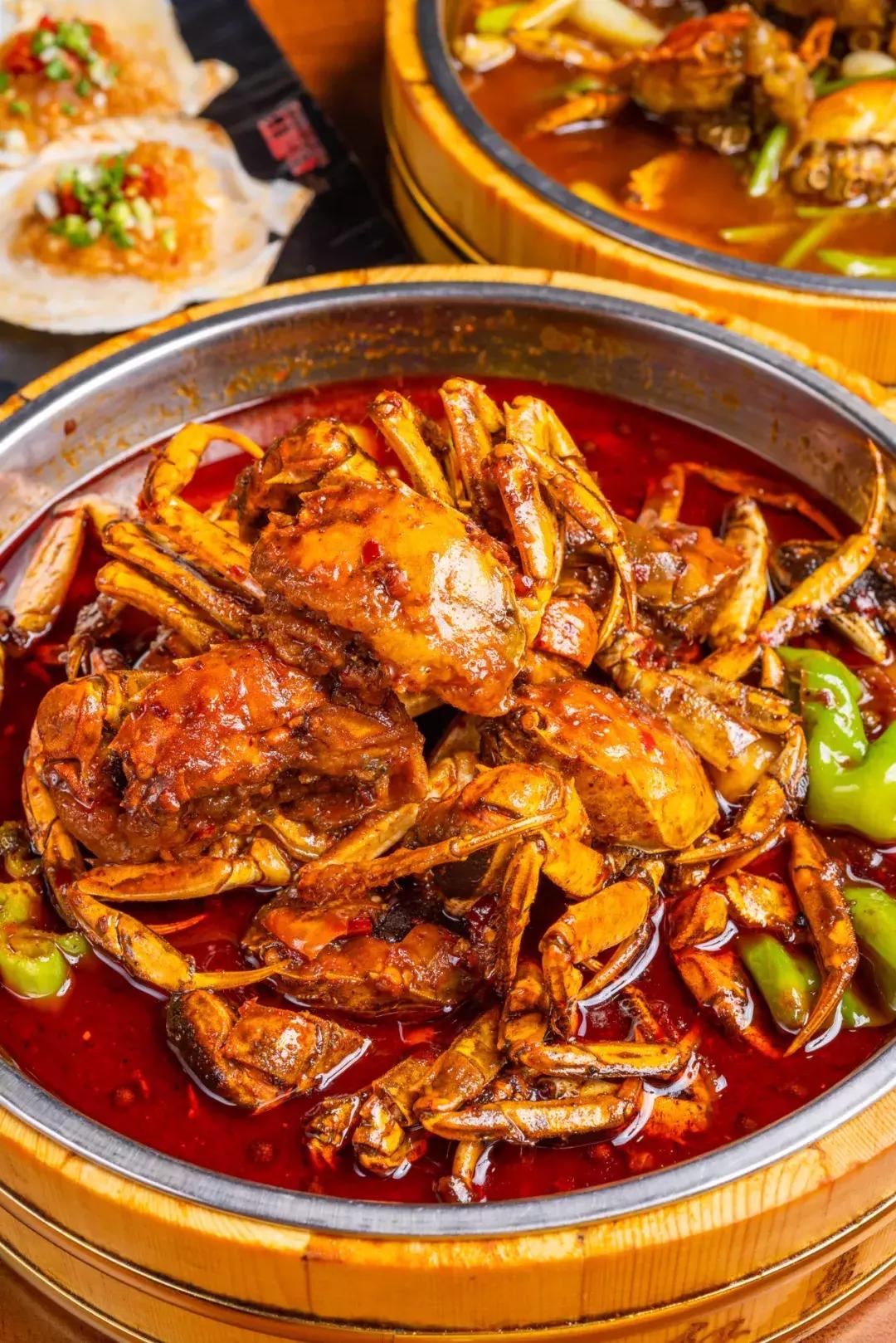 爆排4年の魔都网红大佬,凭①份「冬阴功小龙虾」杀入泰料圈