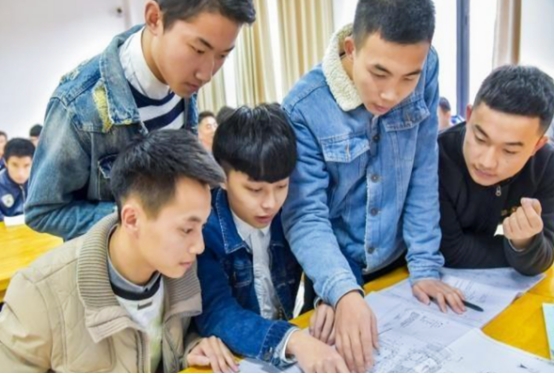 成人高考选大专学校好过吗,高考考不好读哪些好点的大专可以