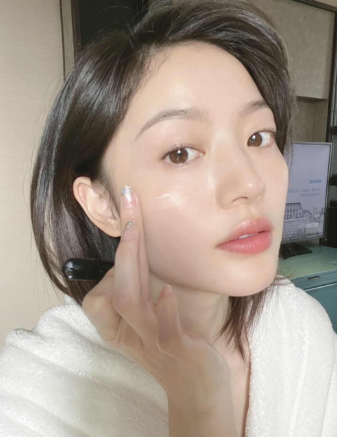 什么年龄适合用什么抗老精华,抗老用什么精华便宜又好用