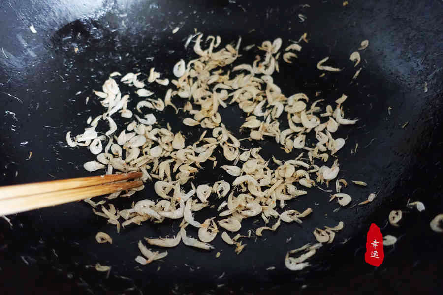 又白又大汁水四溢的包子,又软又好吃的包子