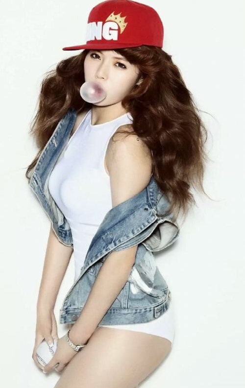 泫雅内衣ck代言图片,ck广告jennie泫雅