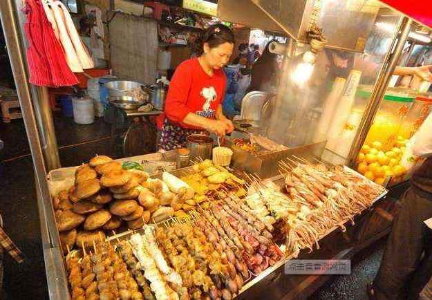 目前摆地摊小吃哪一种最好的,5种摆摊就赚钱的地摊小吃