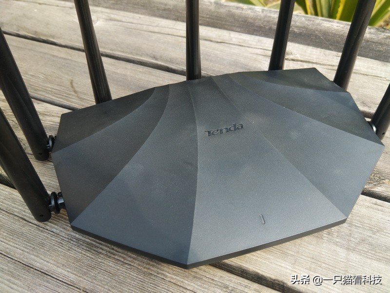 腾达ac23路由器2100兆,redmiac2100和腾达ac23哪个好