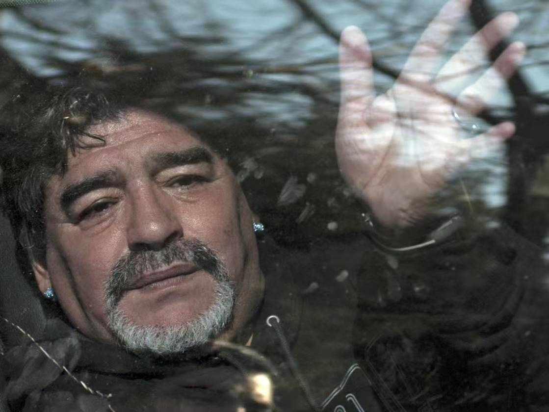 马拉多纳个人英雄,马拉多纳人物解说