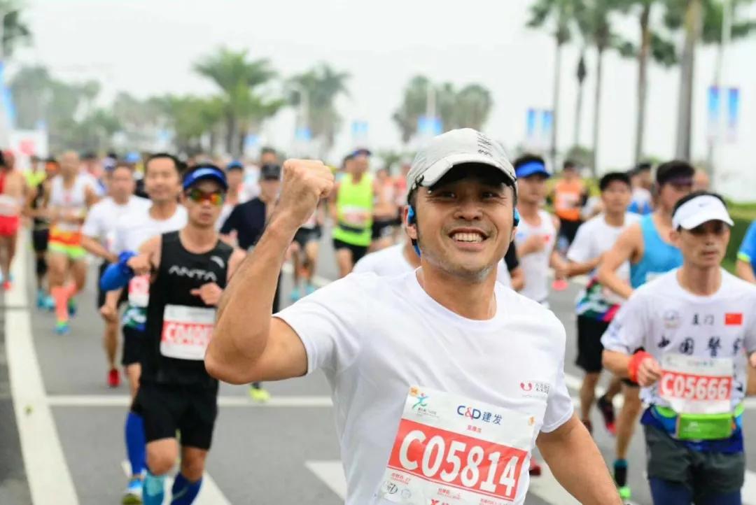 助力厦门马拉松,亲亲八宝粥赞助马拉松