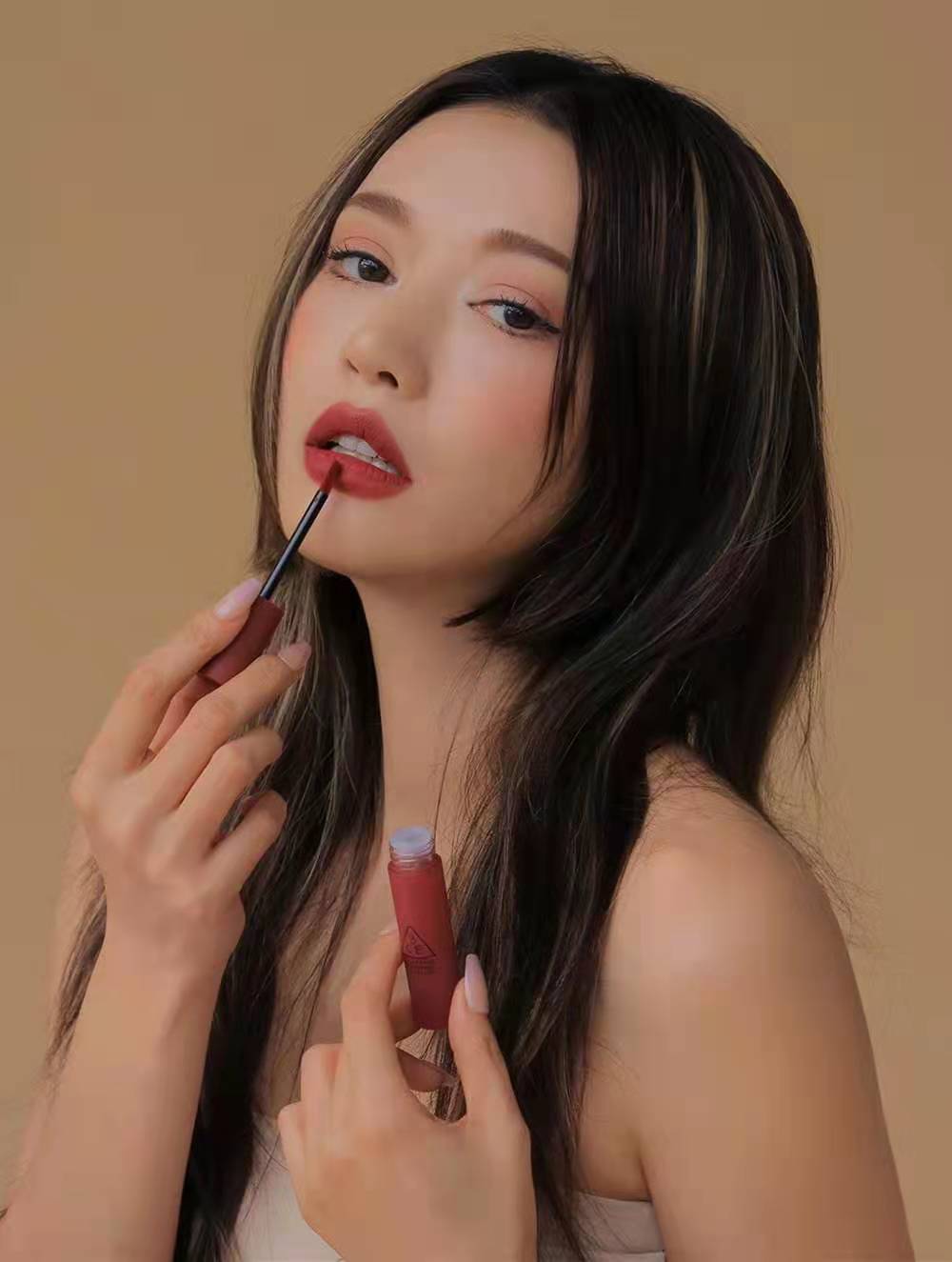 秋冬季节哪些口红适合你?戴上口罩你还涂口红么?