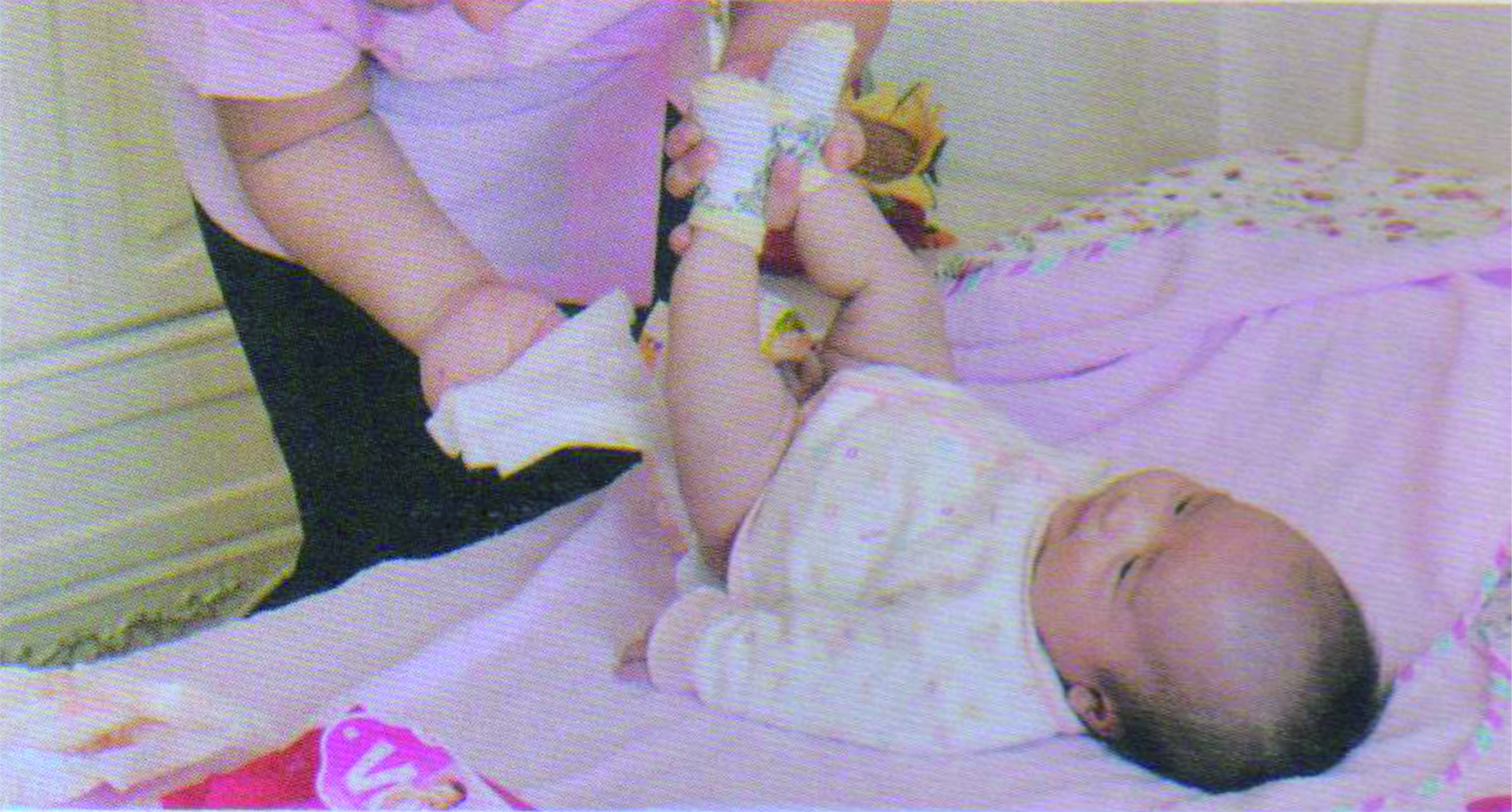 婴幼儿大小便的照顾与清洁实操,婴儿大小便照料照片