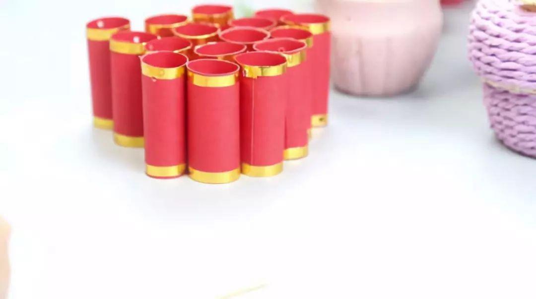 元旦节手工纸灯笼鞭炮,元旦手工立体鞭炮