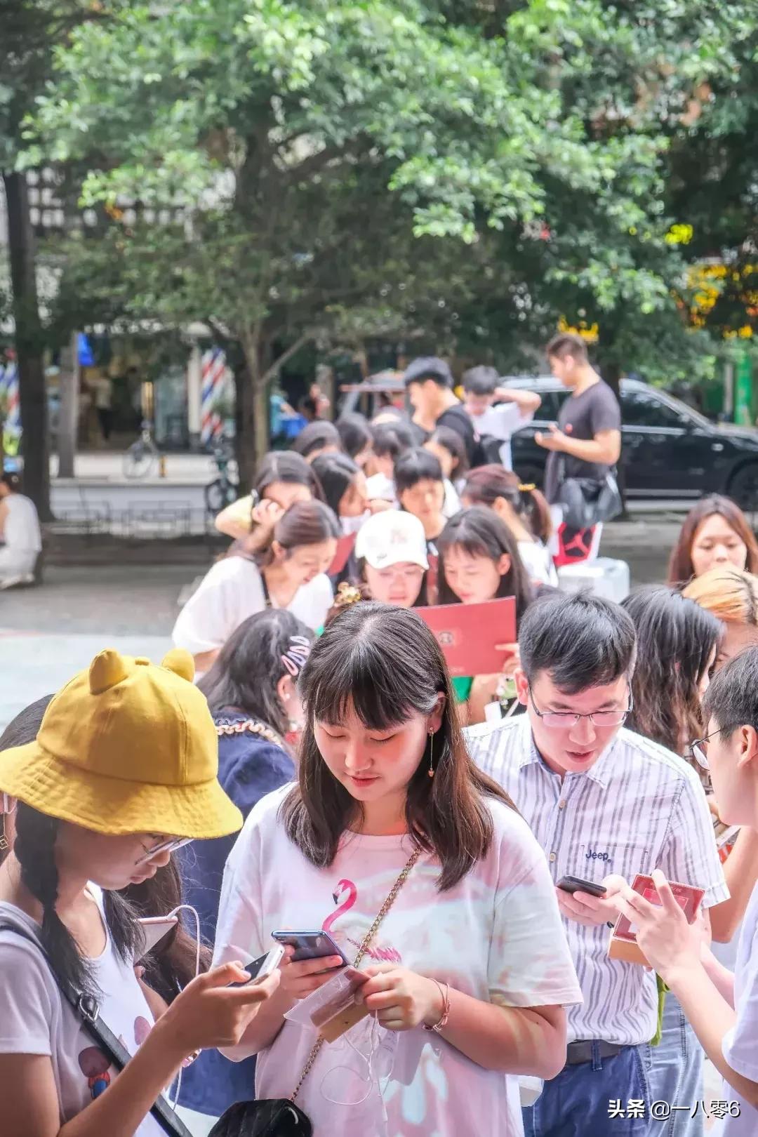 打卡成都最便宜最火爆的甜品自助,成都哪家自助的甜品最好吃