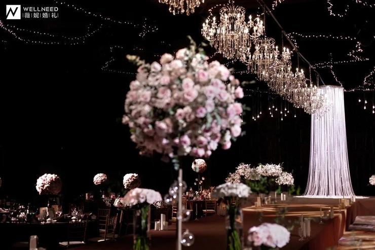 一场神秘浪漫的星空婚礼主题,一场蓝色的梦幻星空主题婚礼