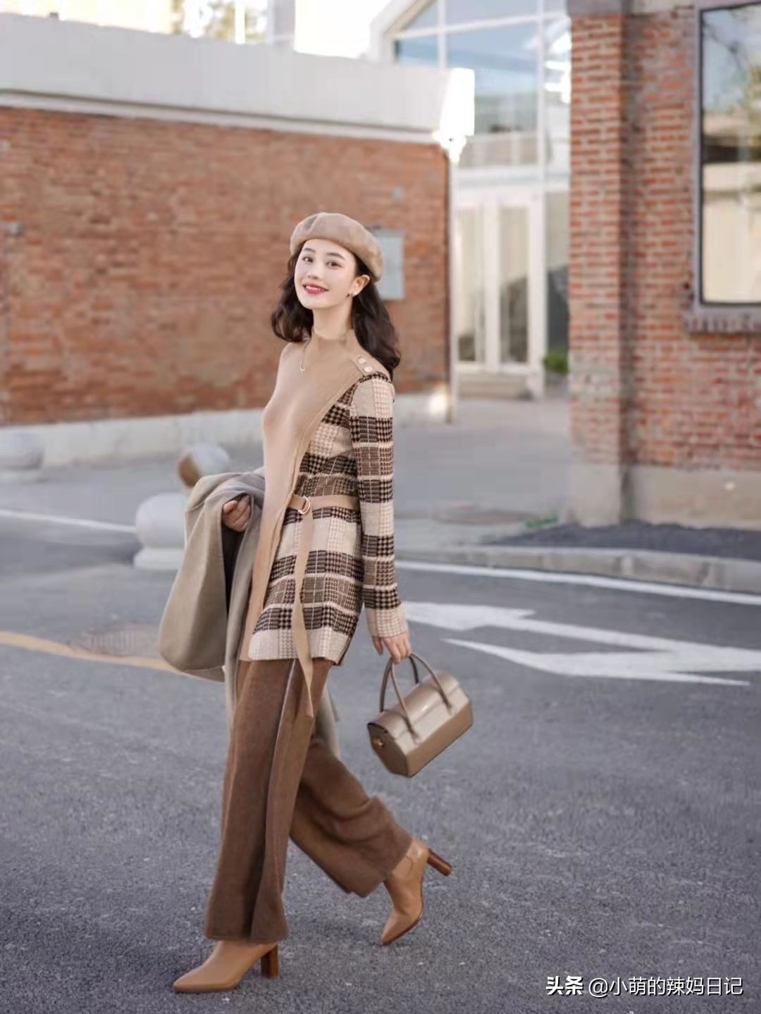 秋冬靴子推荐什么颜色,秋天哪个颜色靴子好看