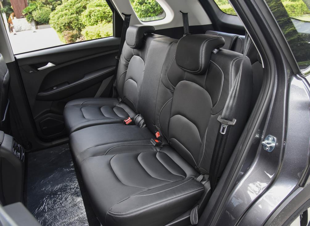 国产最省油7座suv推荐前十名,家用7座suv哪款车最实用