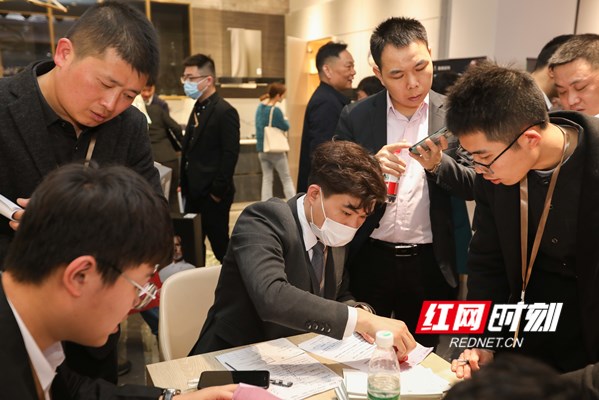 嘉宝航母级全屋定制国际MALL盛大开业，惊艳启幕