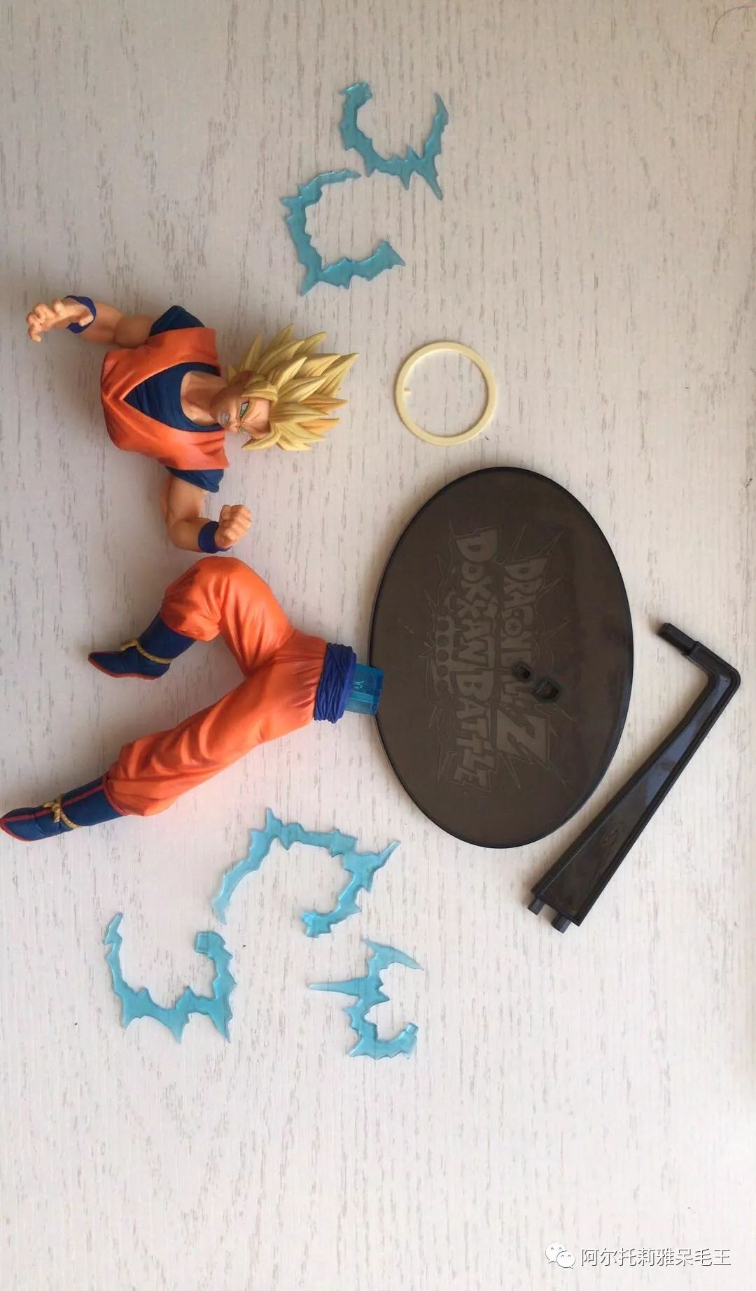 100元皮卡丘的正版手办,100元的正版手办