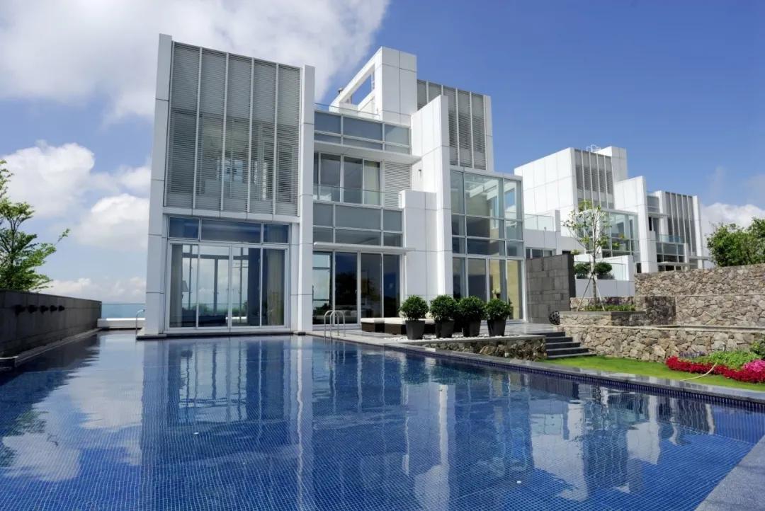 周星驰被曝欲重金与林允续约,周星驰谈林允现状