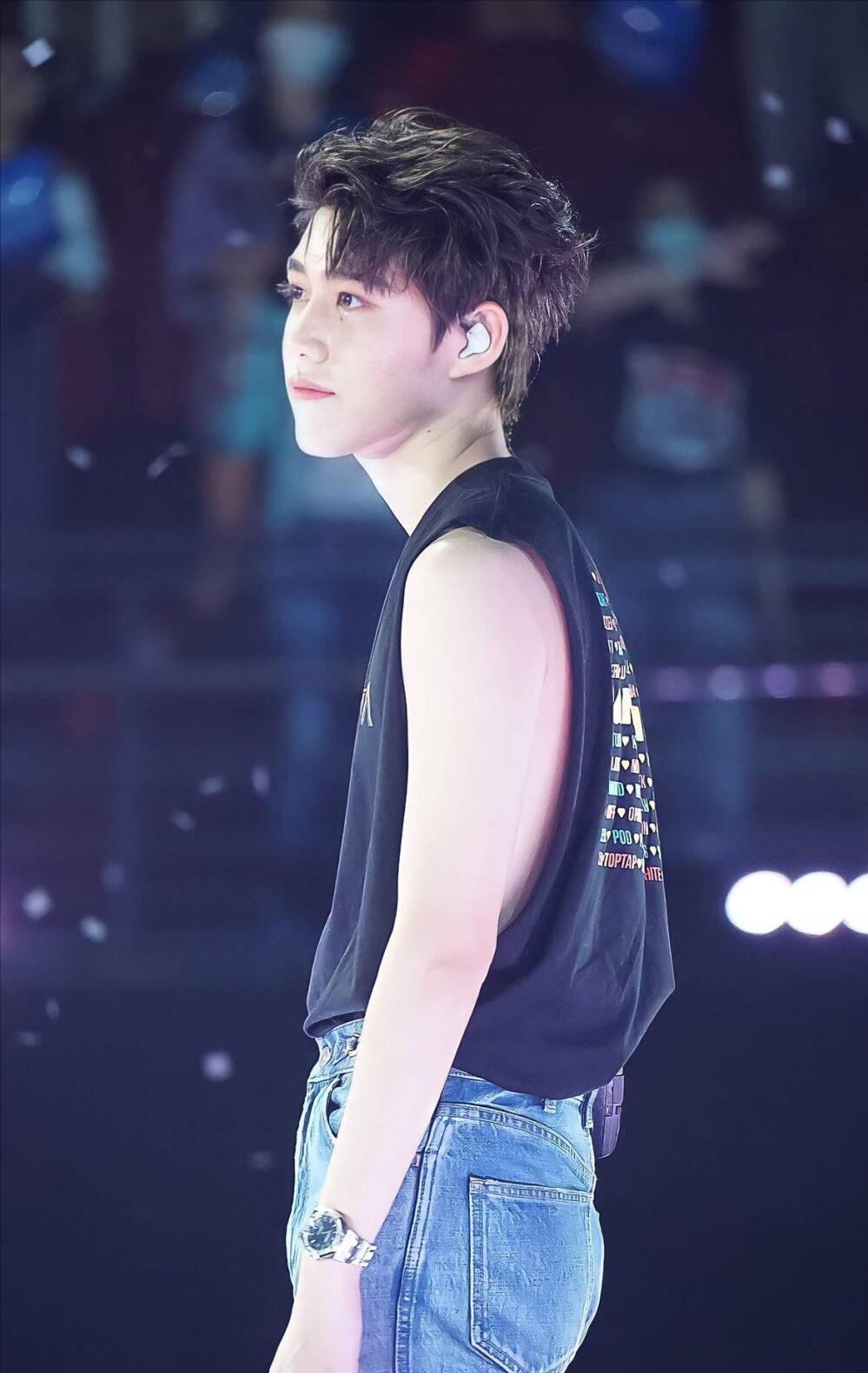 他泰让人一眼万年的外观：妞的鼻尖痣泡芙的笑眼文总的手