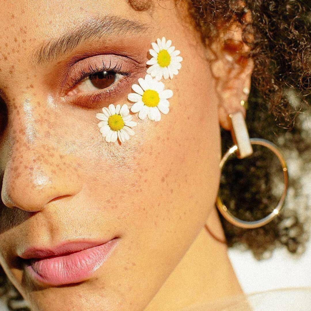 ladygaga也出彩妆了买还是不买,ladygaga的彩妆