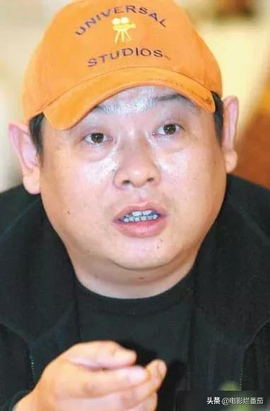 王劲松演蒋介石全身像,王劲松扮演蒋介石像吗