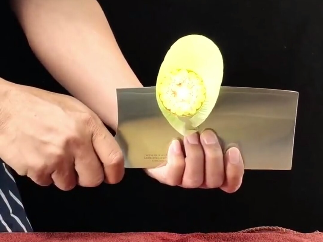 切玉米棒的妙招,切玉米小妙招爆款