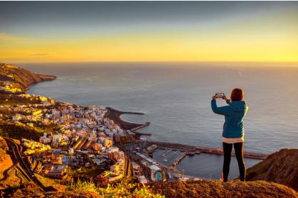 表示时间和地点的副词有哪些,时间副词和地点副词同时出现