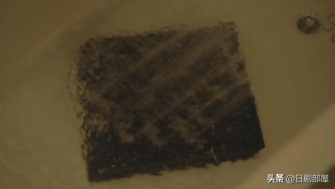 一觉醒来发现妻子换人了,反婚反育日剧推荐