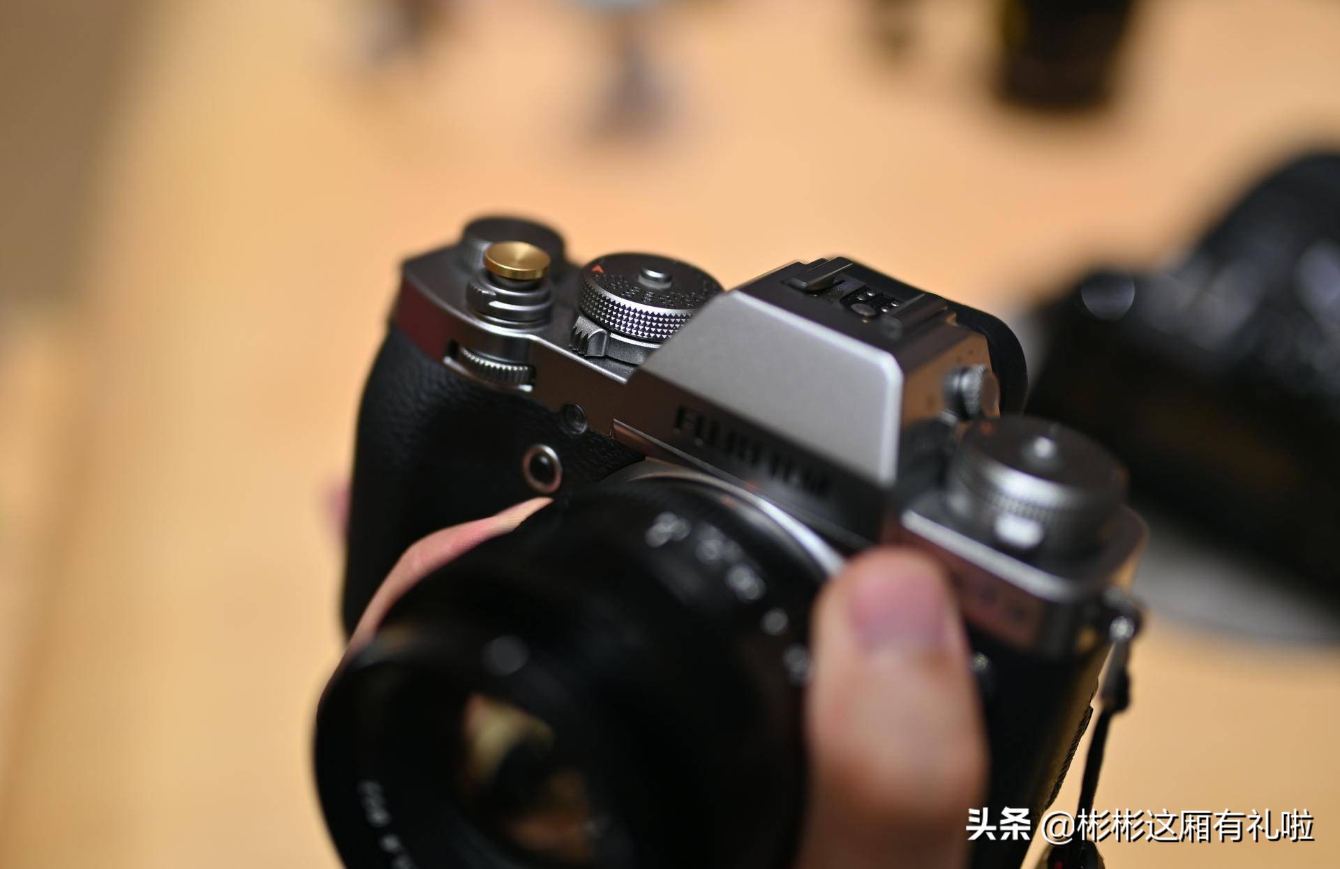 真香评测相机,佳能相机真香款