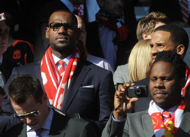 詹姆斯2011年用650万美元购买利物浦2%股权，夺冠后赚了多少钱？