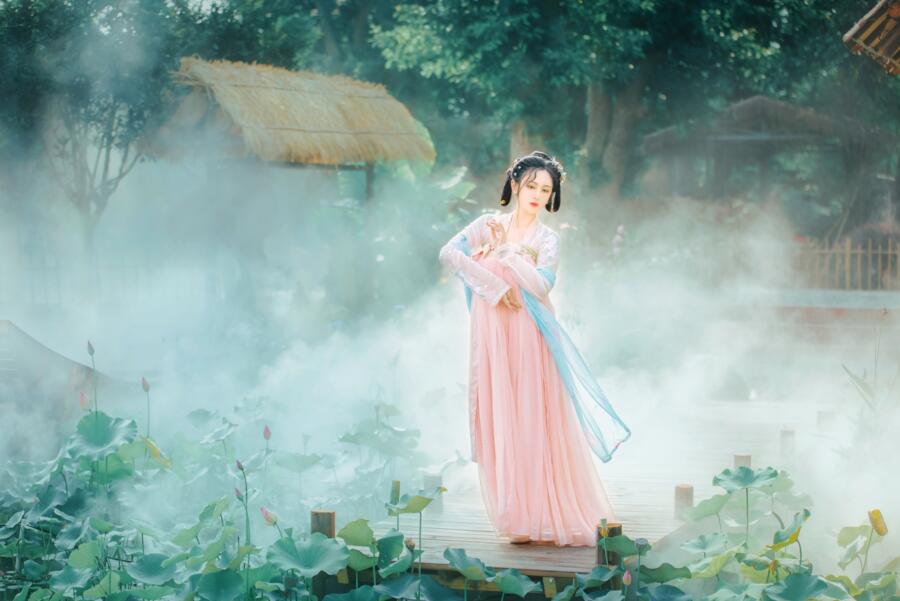 重生：她不要什么锦绣前程了，她只要紧紧地守着他就够了