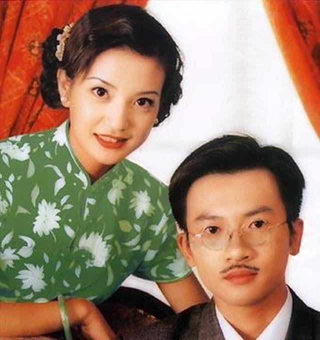 当年演小燕子的赵薇近况如何,她是赵薇