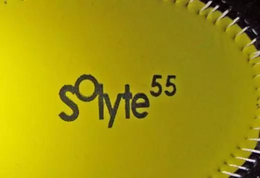 asics顶级薄底跑鞋,一蛋成名海苔肉松卷