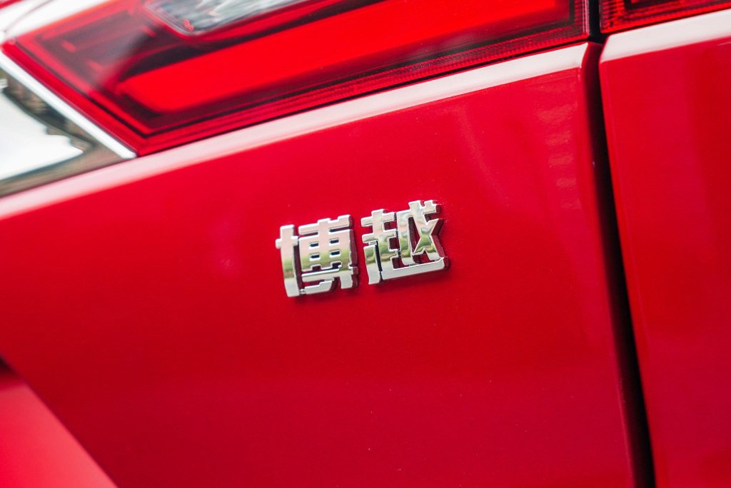 最成功的国产SUV，曾经加价等半年，如今月销超两万！