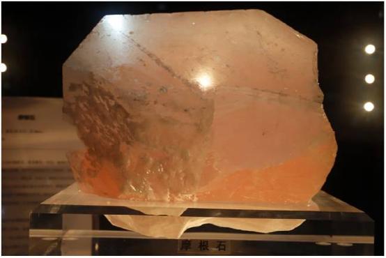 黄宝石矿物晶体,世界顶级的天然矿皇宝石