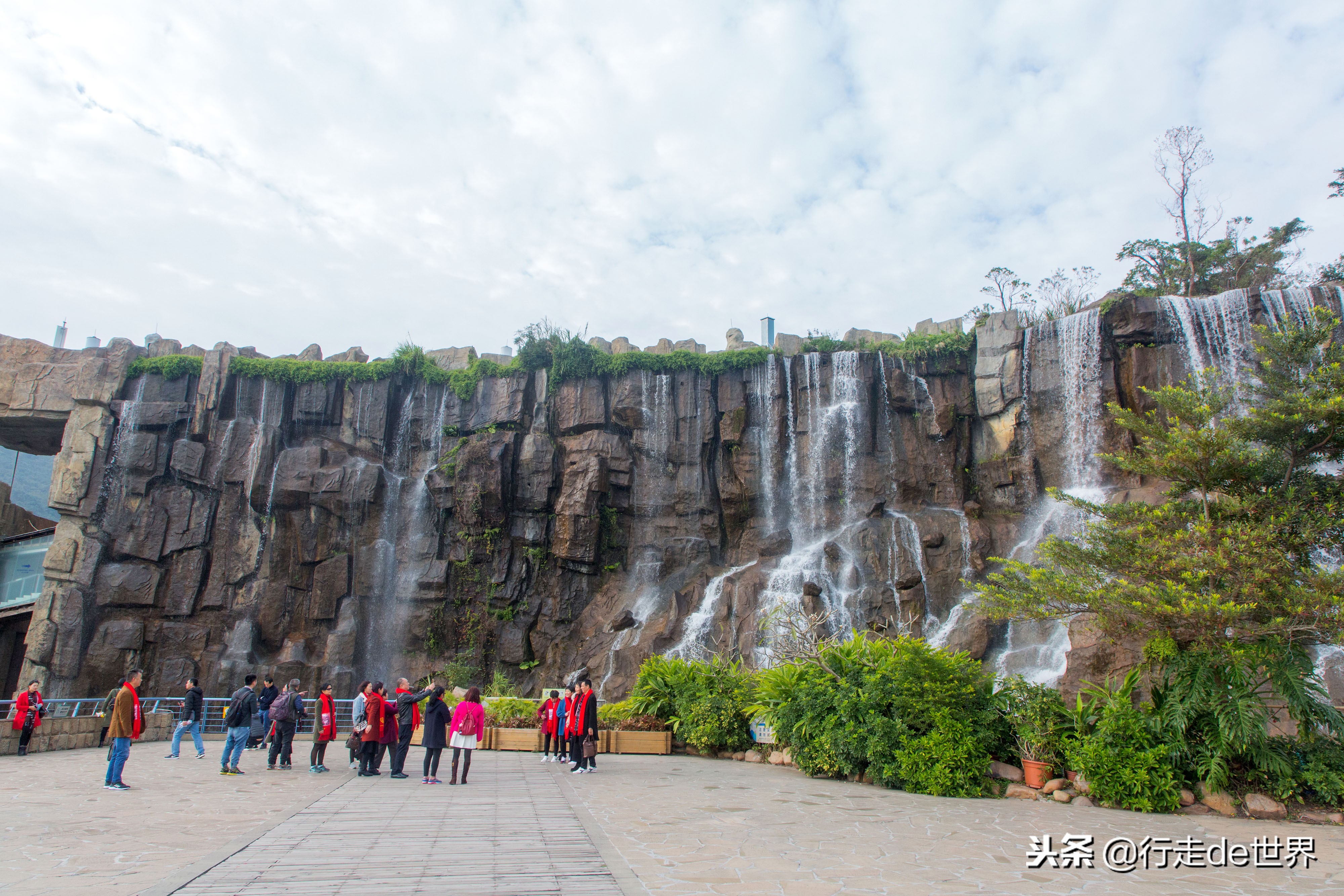超多网红小姐姐打卡,网红温泉云瑶谷温泉