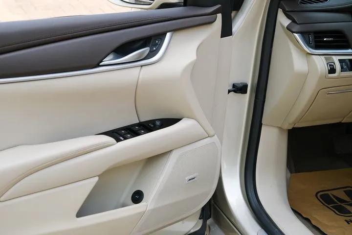 二手凯迪拉克xts和君越哪个值得买,二手凯迪拉克xts推荐买什么配置