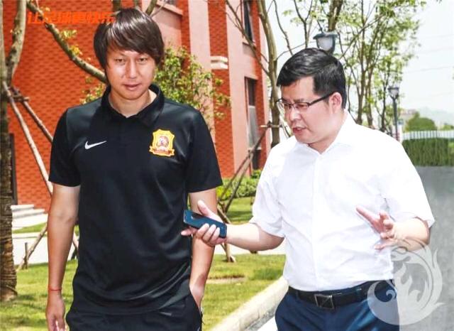 李铁率领华夏冲超,李铁打造申花视频