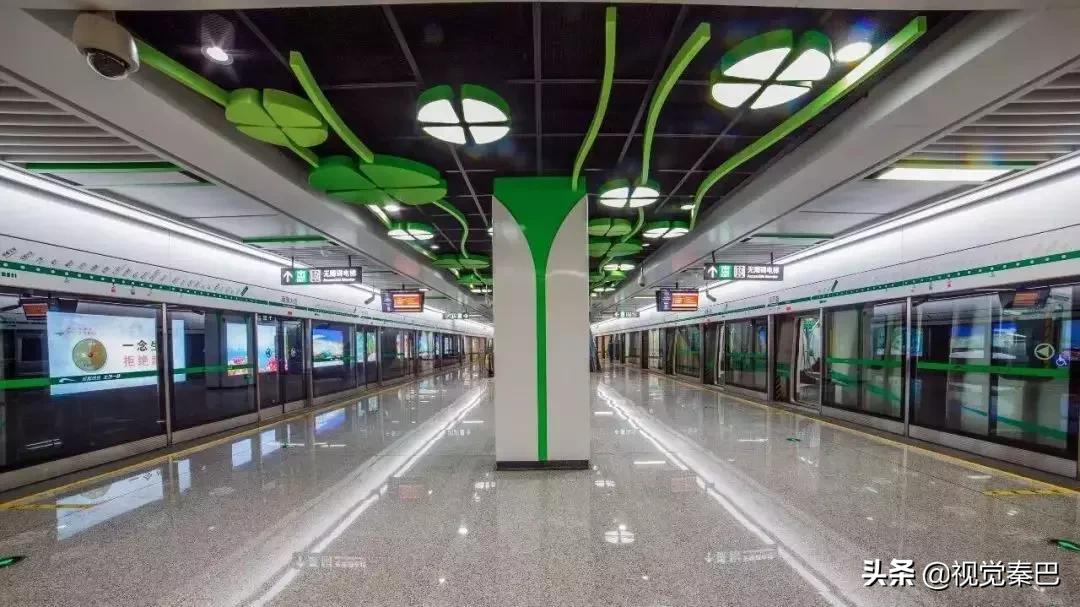 鍗佷簩鏃惰景鐪嬫噦浜虹敓,璇绘噦12鏃惰景