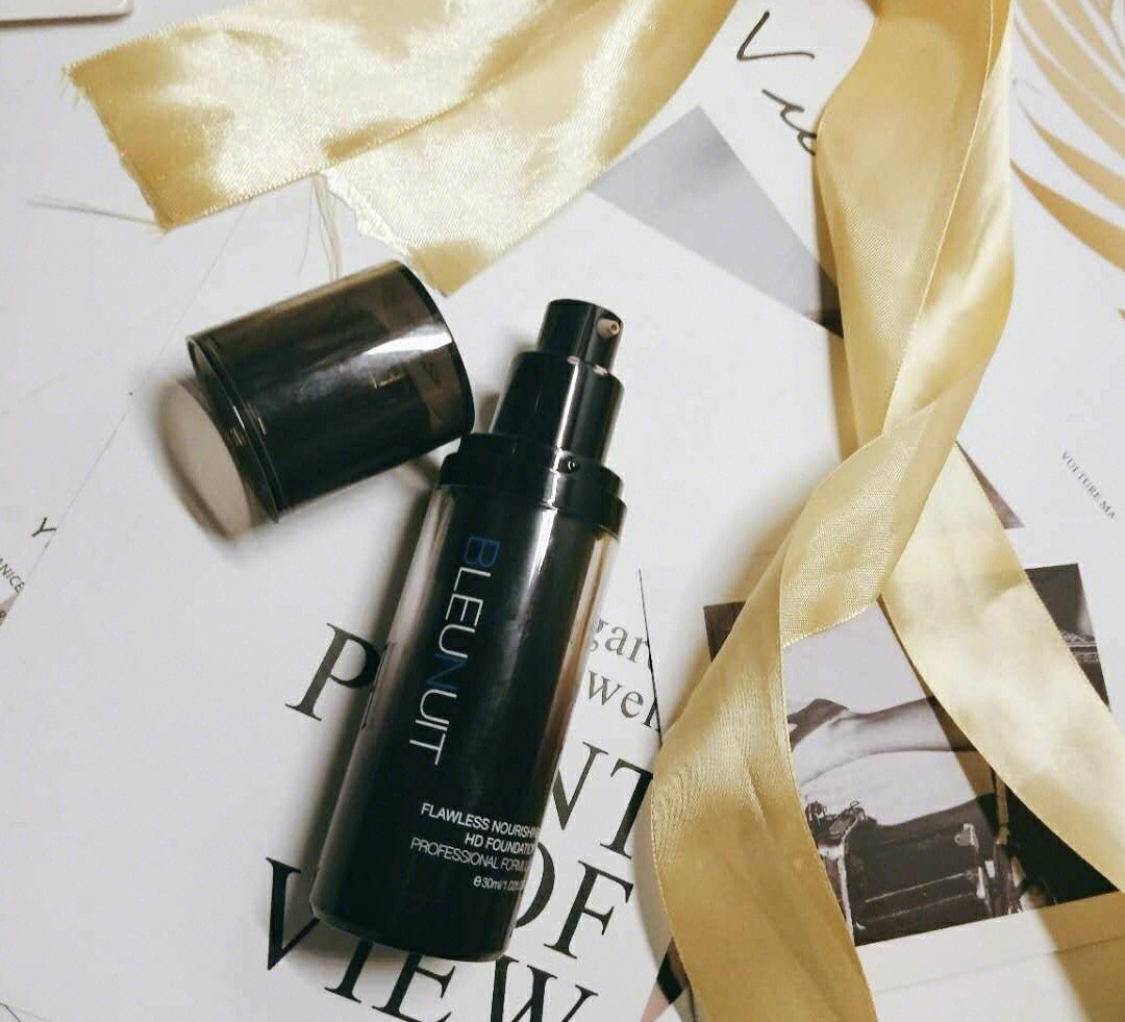 法国女人说：毫不费力的妆容，背后却是极致的努力