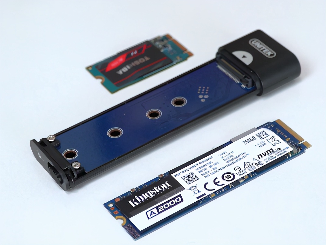 u盘对比移动硬盘哪种更好,移动硬盘和u盘如何选择官方