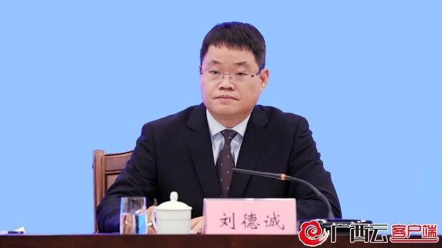 关注全面健康实现全面小康,全民健康促全面小康