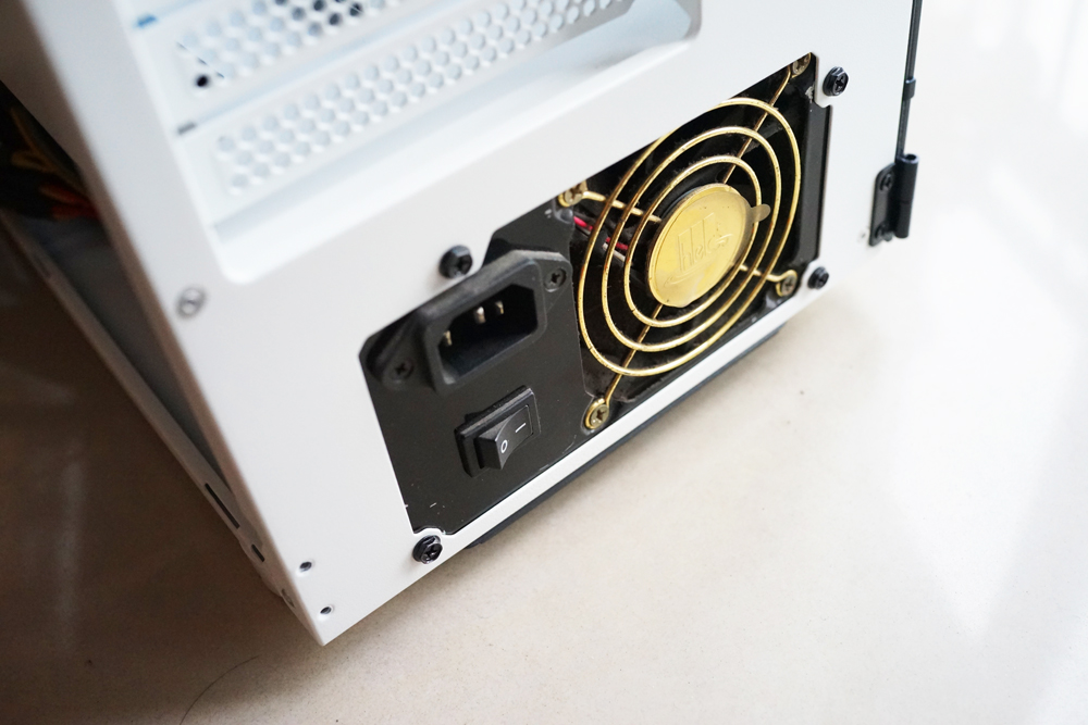 tt挑战者h3机箱,挑战者h3机箱图片