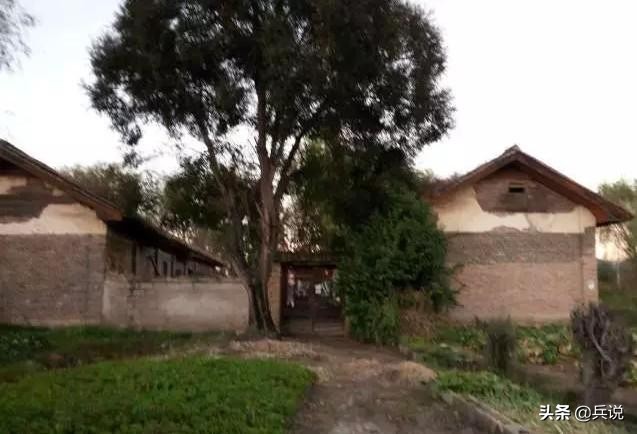 58年入伍对越反击战当师政委,见习排长对越自卫反击战