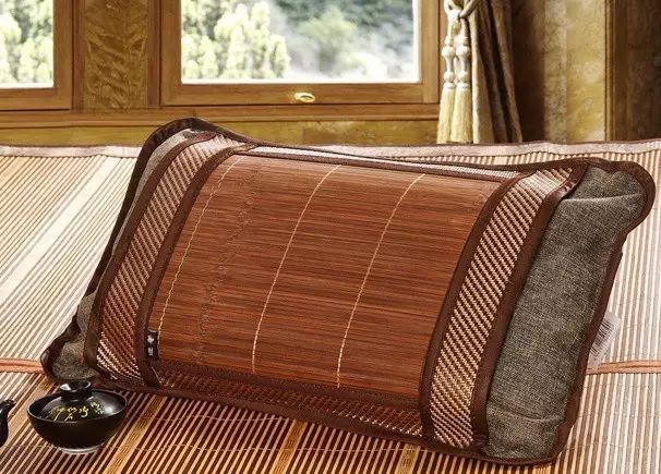 枕芯发霉发黄简单有效的清洗方法,免洗枕芯清洁